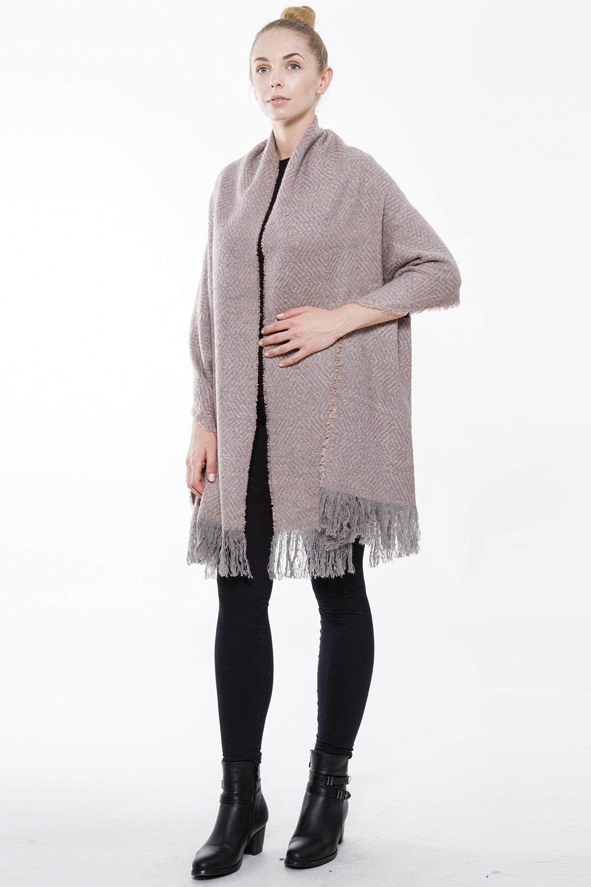 Chevron Pattern Oblong Scarf With Fringe