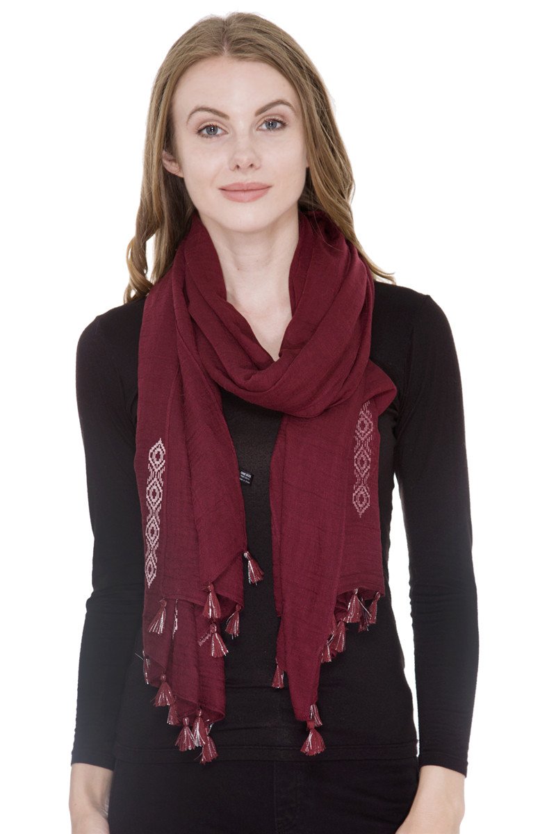 Solid Color Oblong Scarf With Abstract Print 